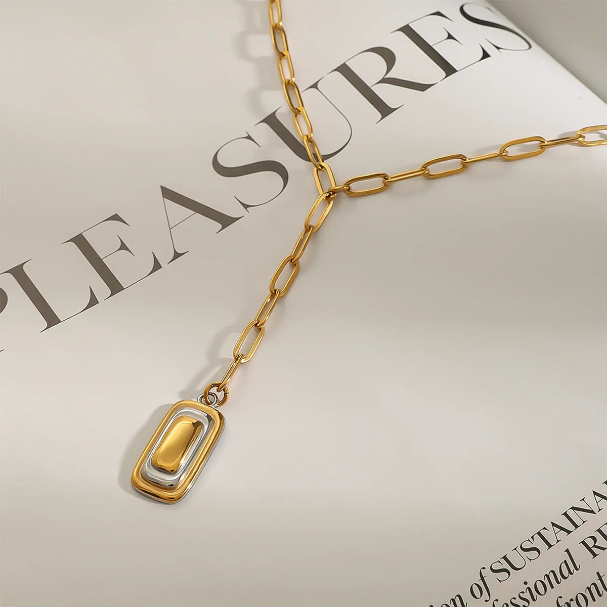 Atlas Bar Pendant