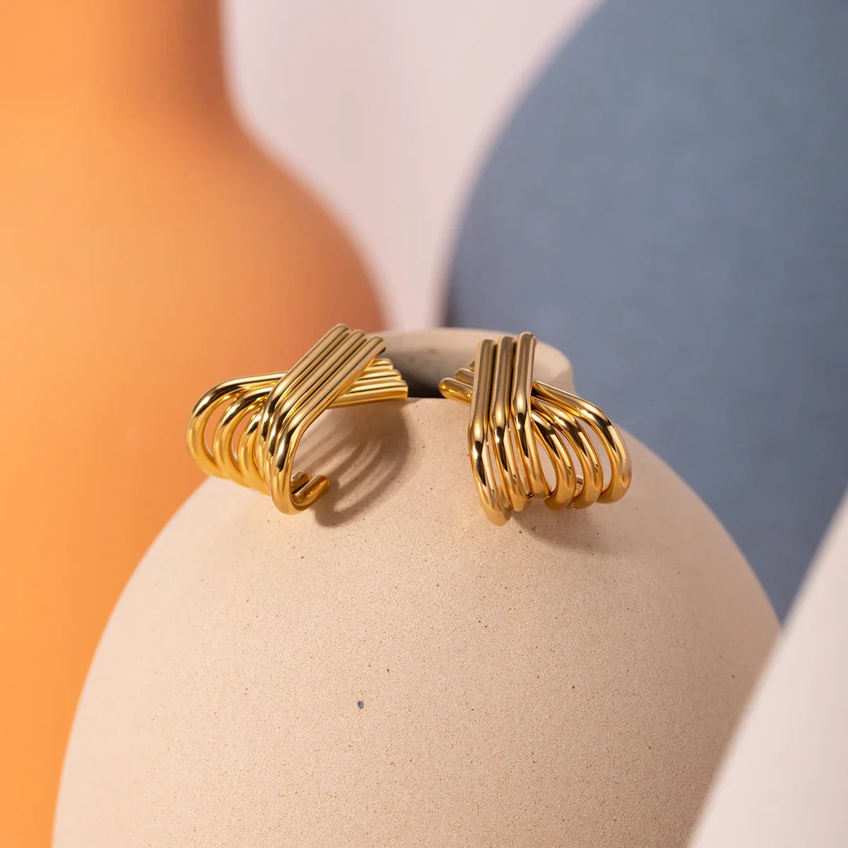 Twist Sculpt Earrings