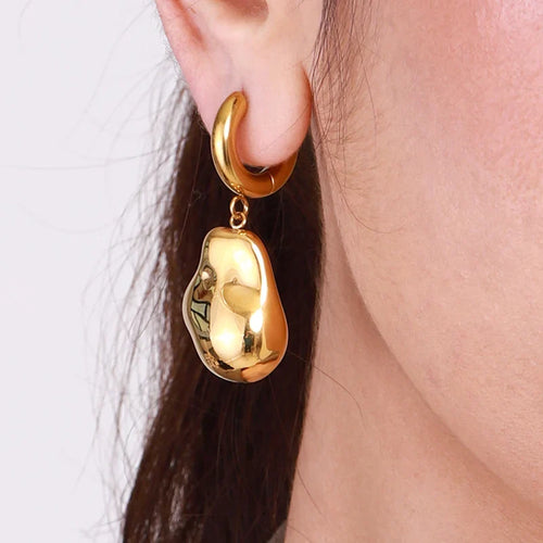 Abstract Teardrop Dangle Gold