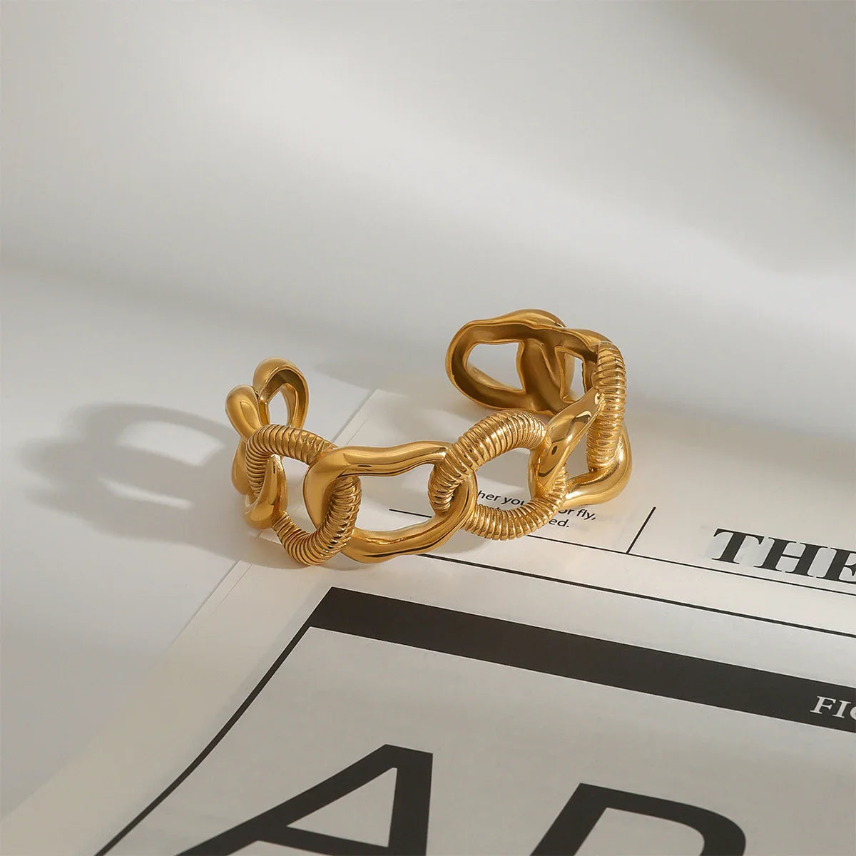 Luxe Link Cuff